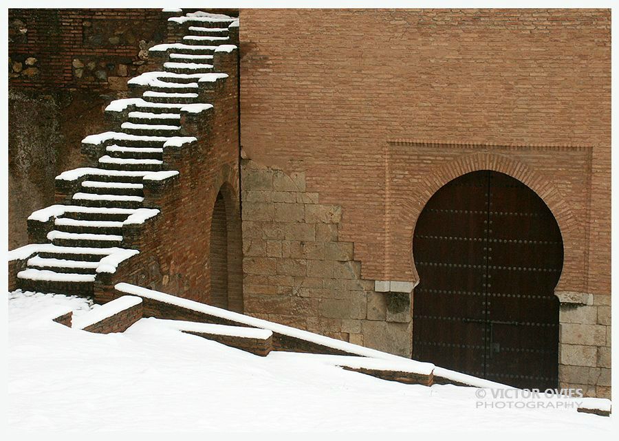 Puerta de los siete suelos (2003)